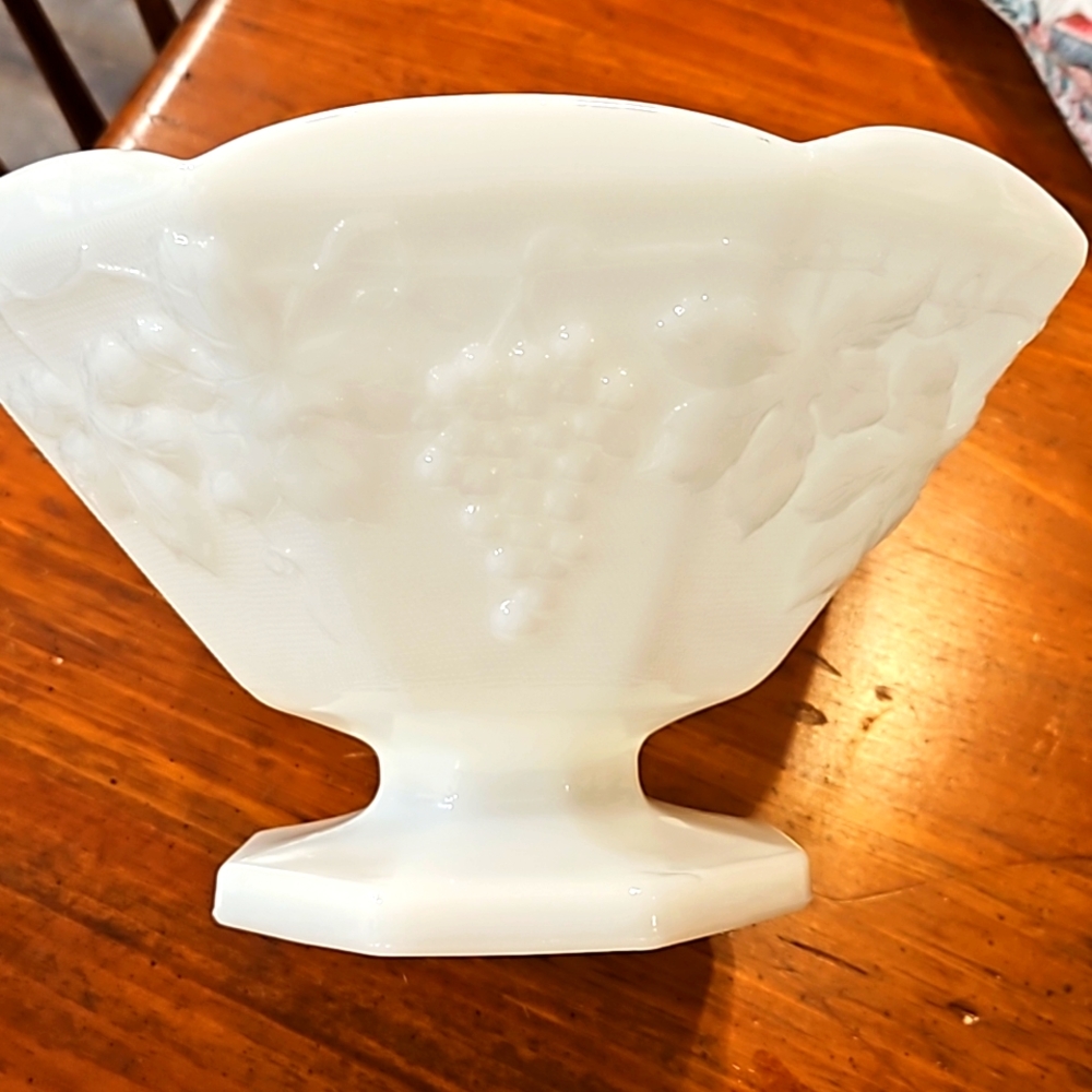 Anchor Hocking footed fruit bowl.